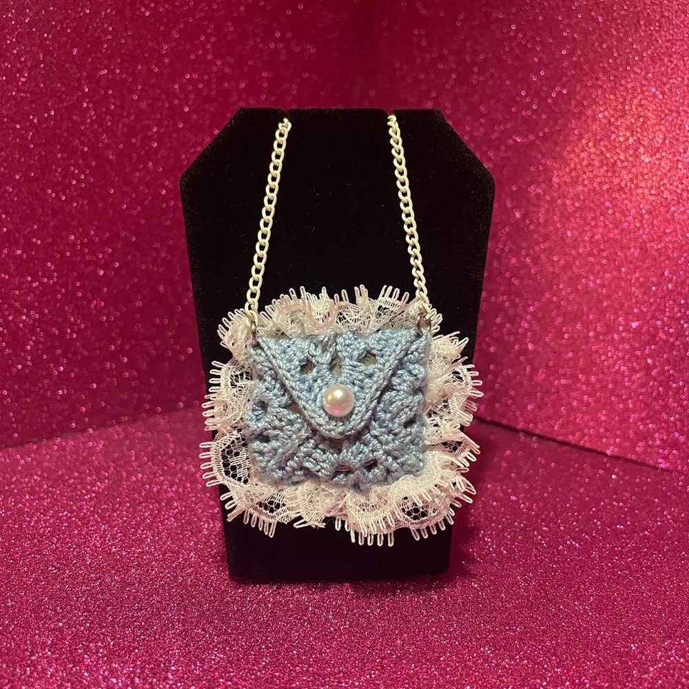 🌨️The Queen Frostine “Just in Case” Necklace🌨️